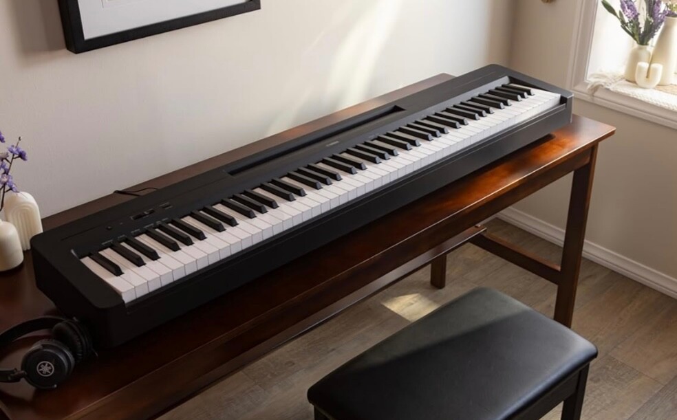 Yamaha P-143 88 Weighted Keys Digital Piano, Sustain Pedal, bi-Speakers