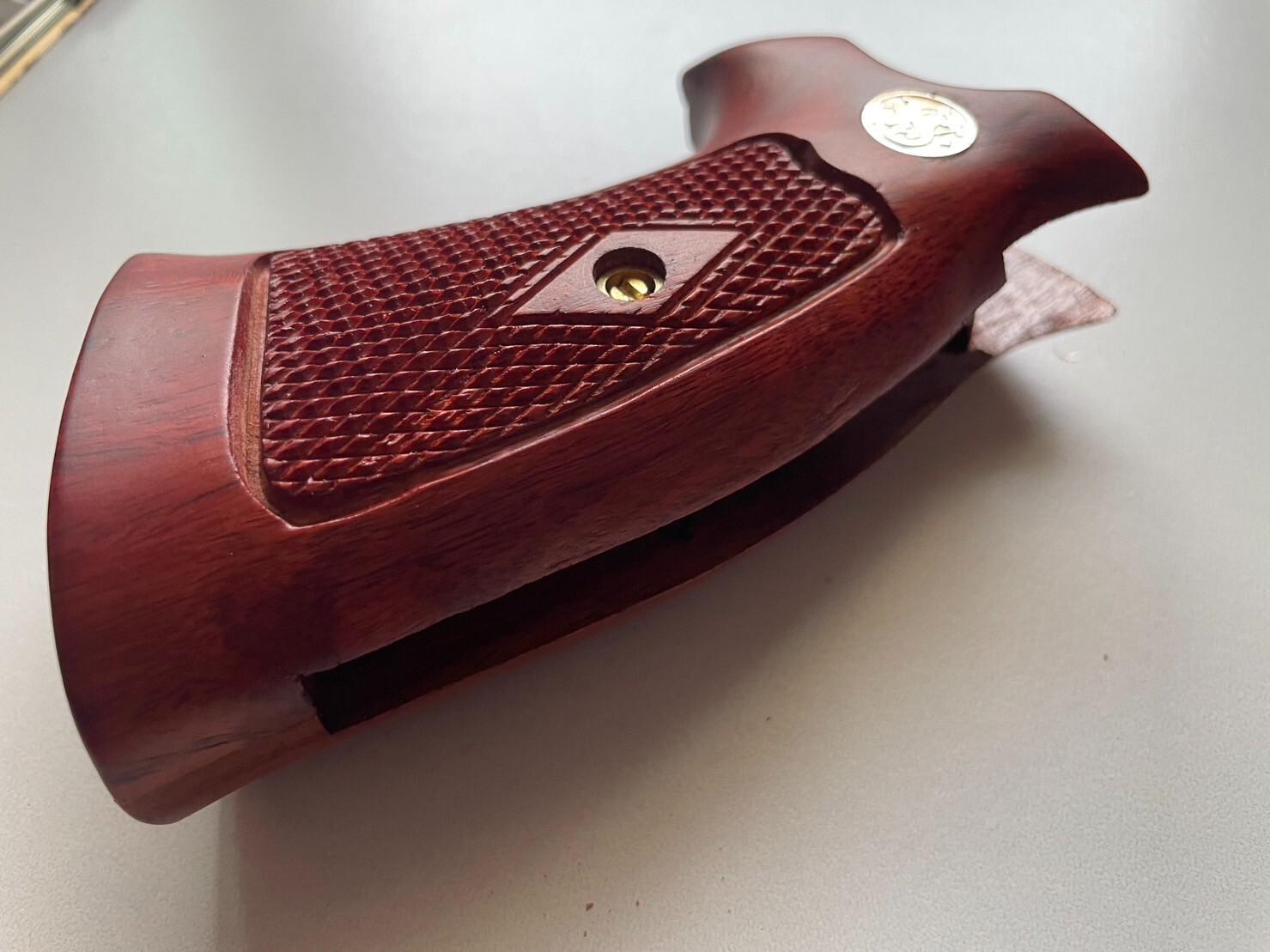 New hard wood grip for Smith & Wesson, K/L Square Fram Butt open back; Vim05