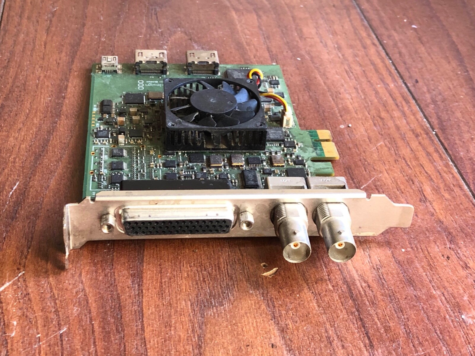 Blackmagic Decklink Studio 2 breakout cable and HDMI cable