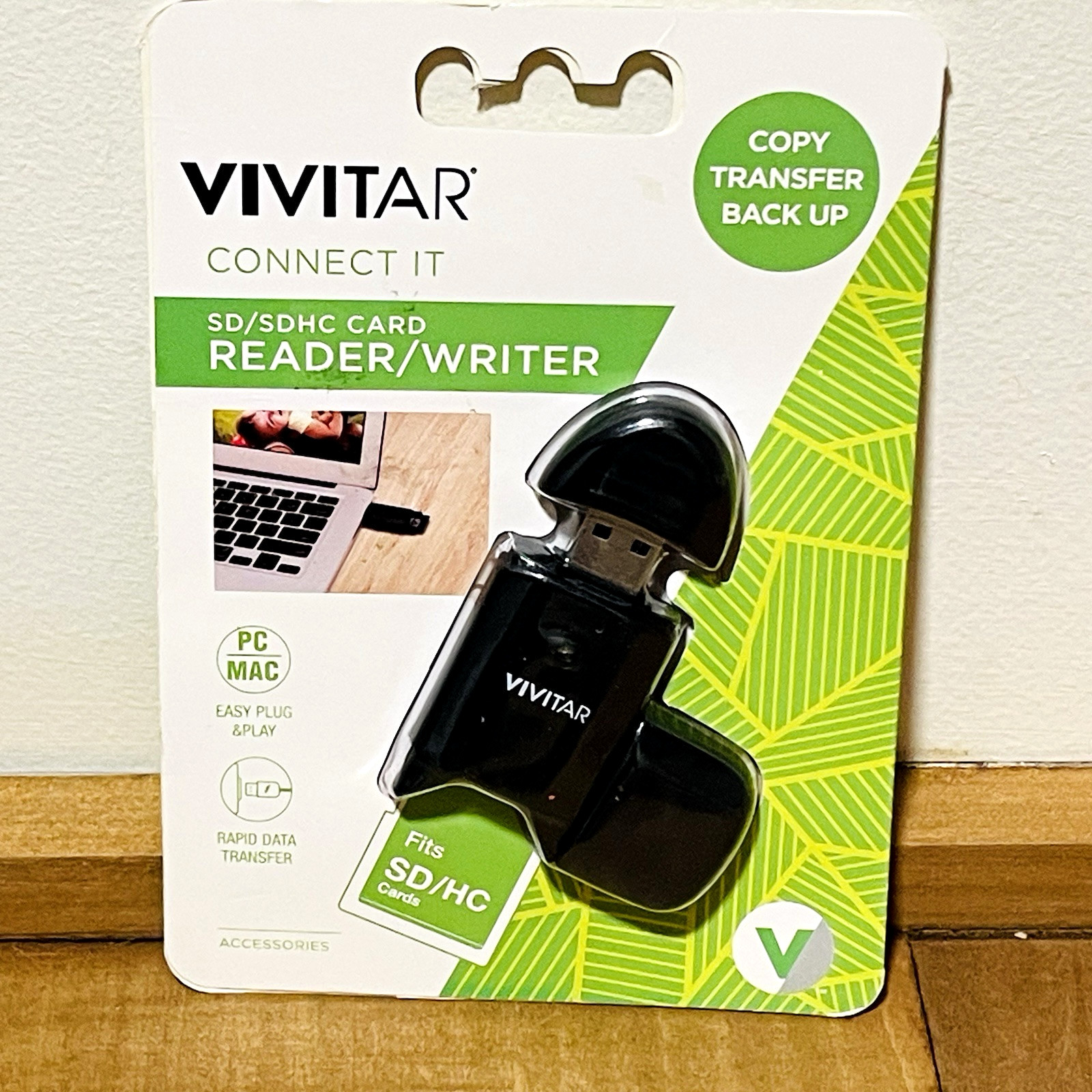 Vivitar Reader Writer SD/SDHC Card Back Up Transfer Copy PC MAC NEW