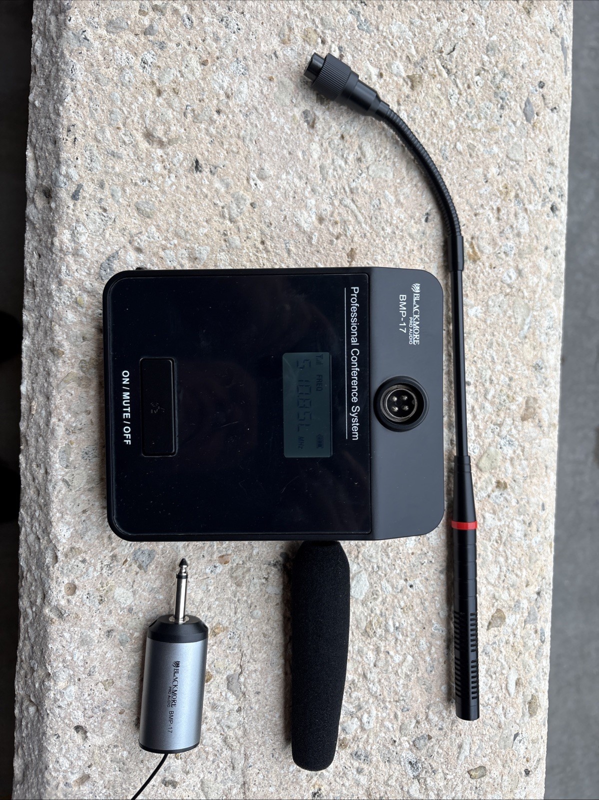 black more pro audio bmp 17 wireless microphone system