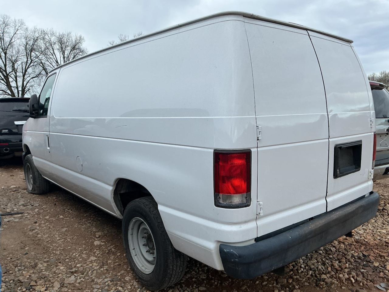E150 2014 Glove Box 4995413