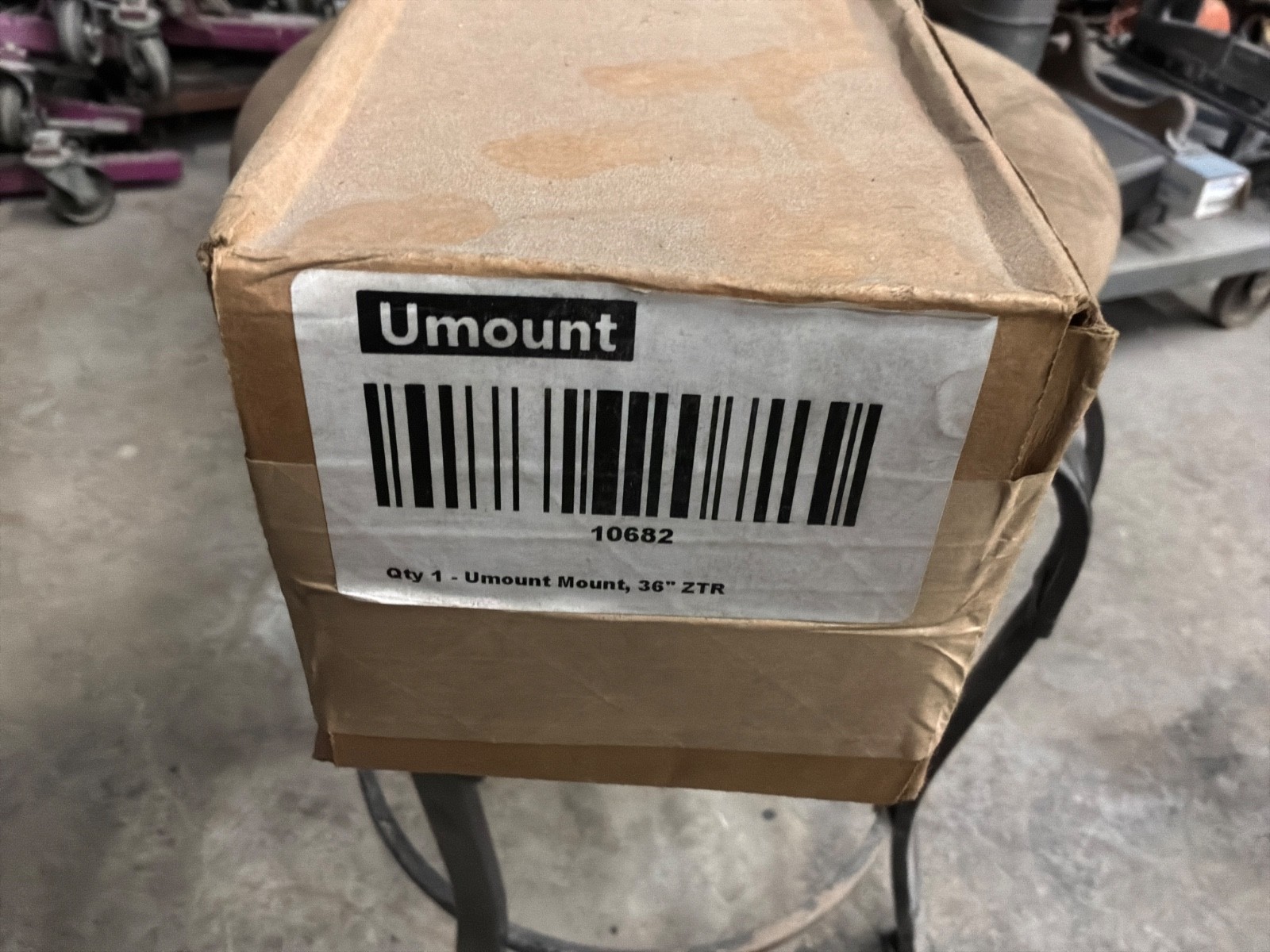 UMOUNT blower mount  36” ZTR 10682