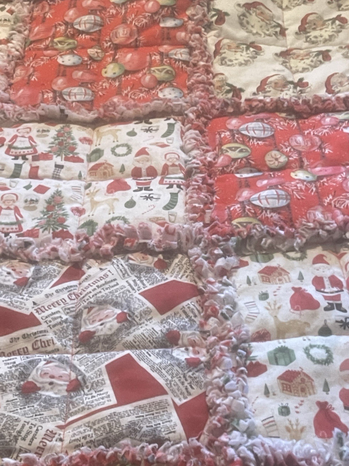 Mr and Mrs Claus Rag Quilt