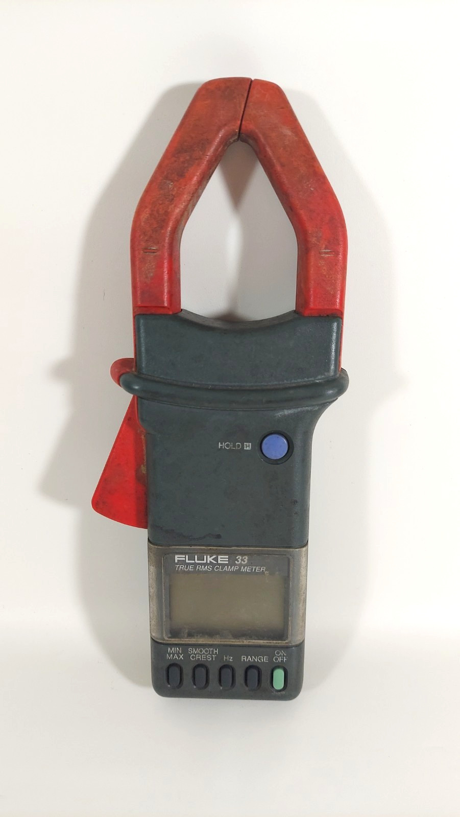 Fluke 33 True RMS Clamp Meter with Holster 600 V CAT III 700 A MEASURE Frequency