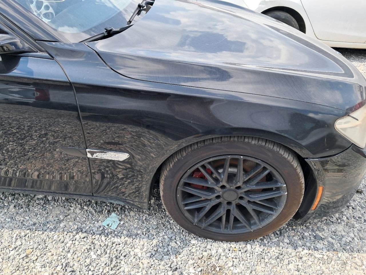 750IL 2013 Glove Box 4778425