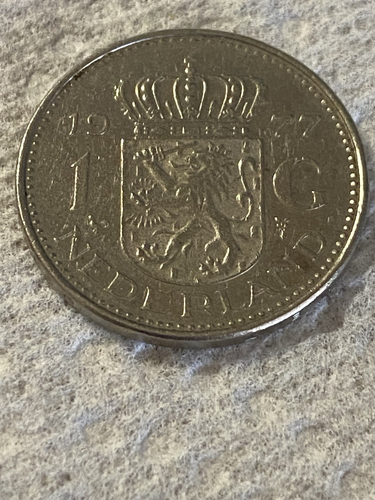 1977 Netherlands 1 Guilder Coin Circulated with Queen Juliana Koningin