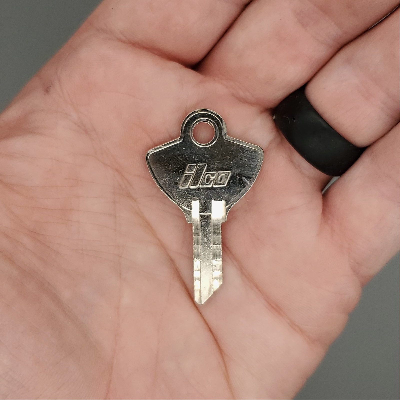 10x Ilco 1096EN / CG22 Key Blanks for Chicago & Elgin Locks Nickel Plated NOS