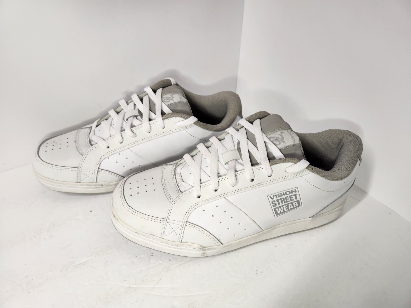 Vintage Vision Street Wear Shoes White/Grey Size 11 Skater Skateboard Puffy Y2K