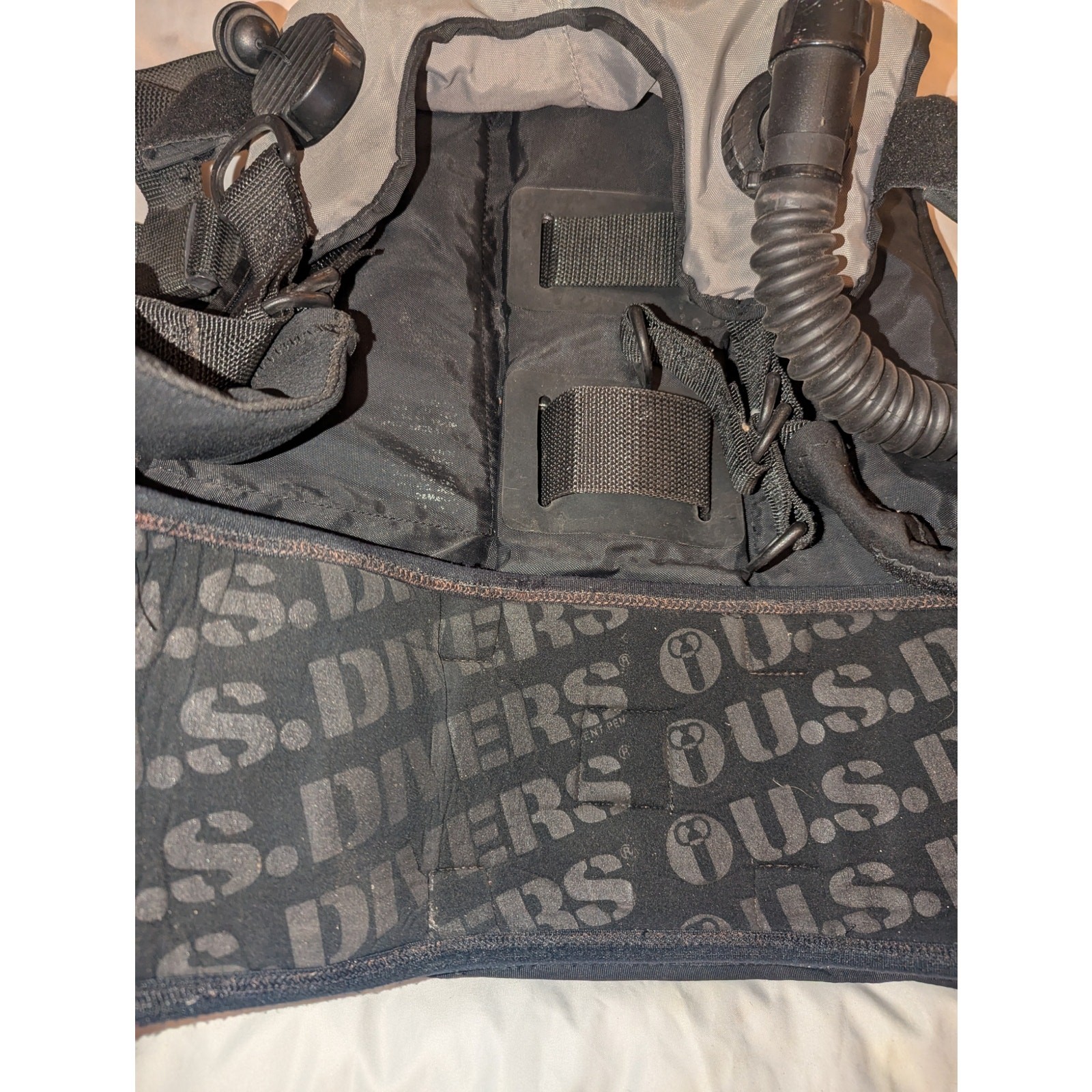 US Divers Aqua-Lung CRUISE Diving Vest Size Medium