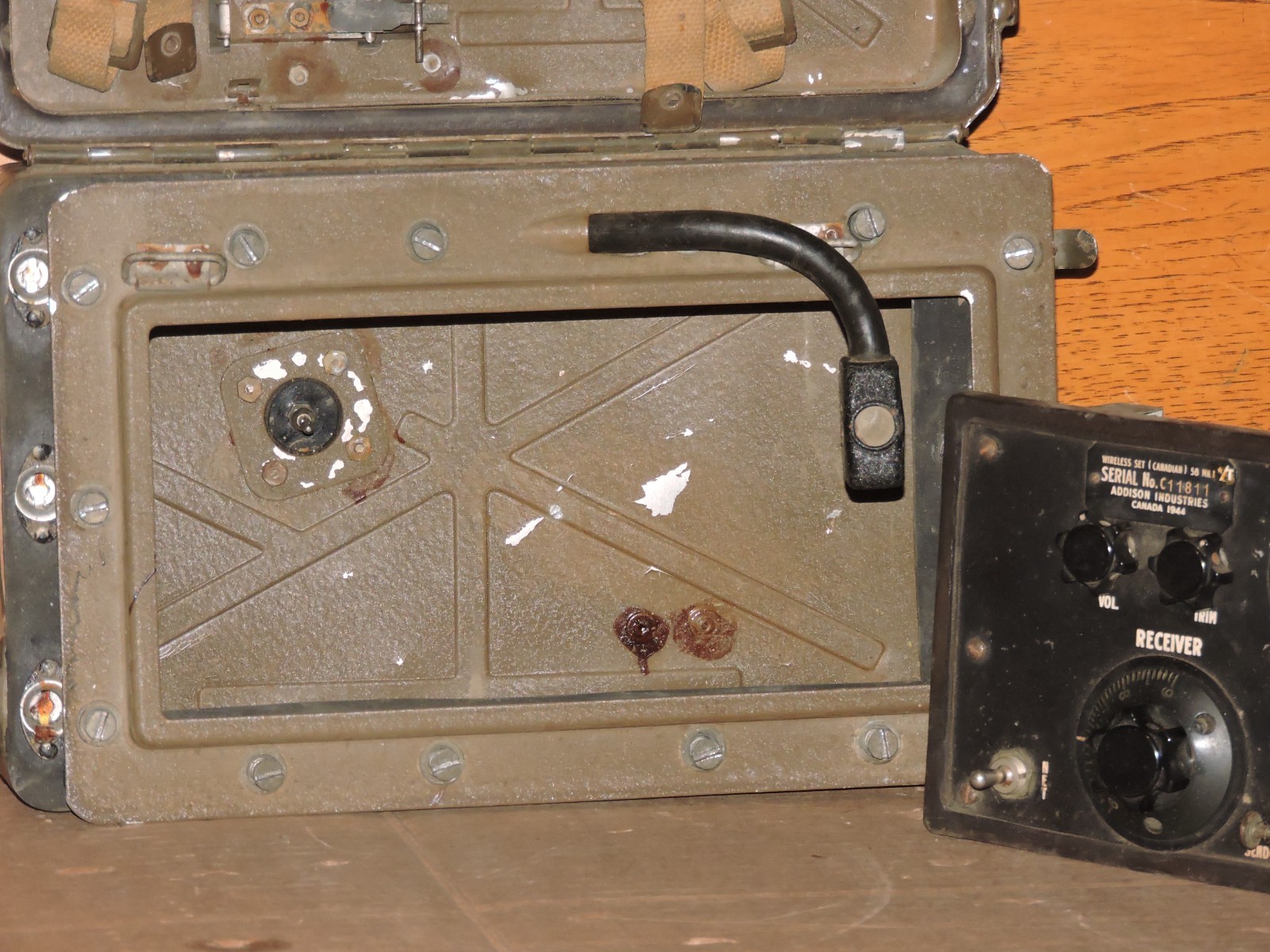 WIRELESS SET 58 TRANSMITTER/RECEIVER IN FAIR CONDITION