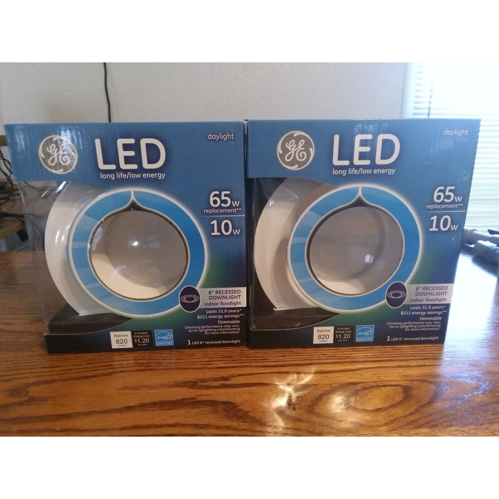 (2) GE 65W Recessed Downlight Indoor Floodlight Daylight Medium Base Bulb 20390