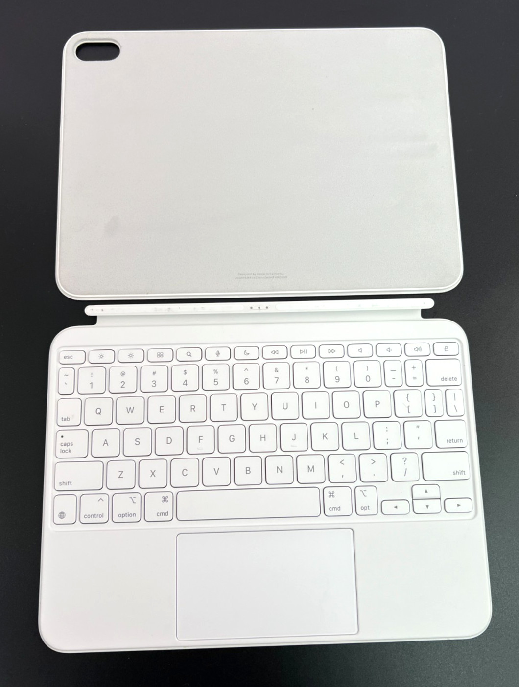 Genuine Apple A2695 MQDP3LL/A A14 A16 Magic Keyboard for iPad 10th,11th Gen