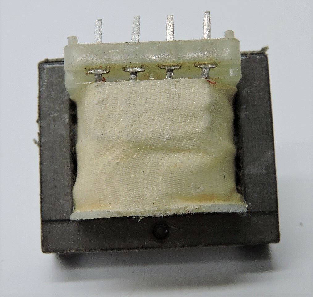 EIA696B1-2010 Voltage Transformer EIA696B1 - NEW!
