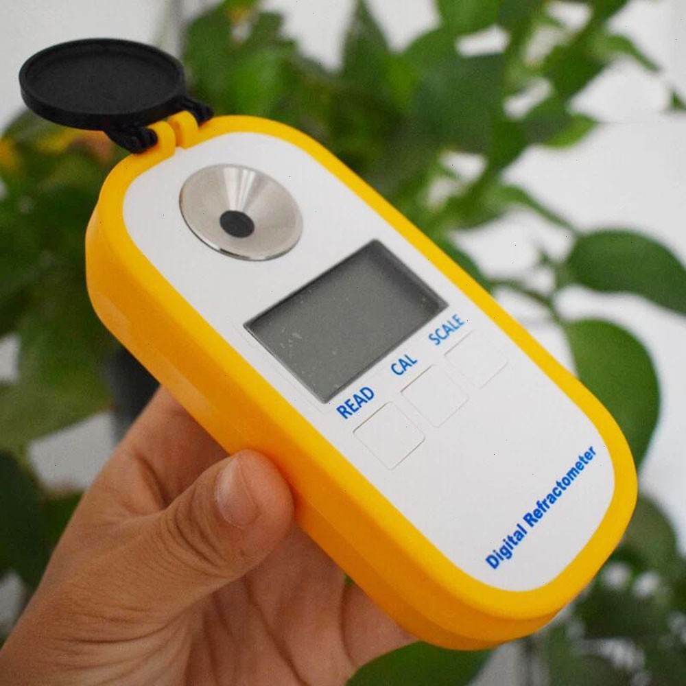 Portable Brix Meter with Measuring Accuracy ± 0.2% Brix Digital Refractometer
