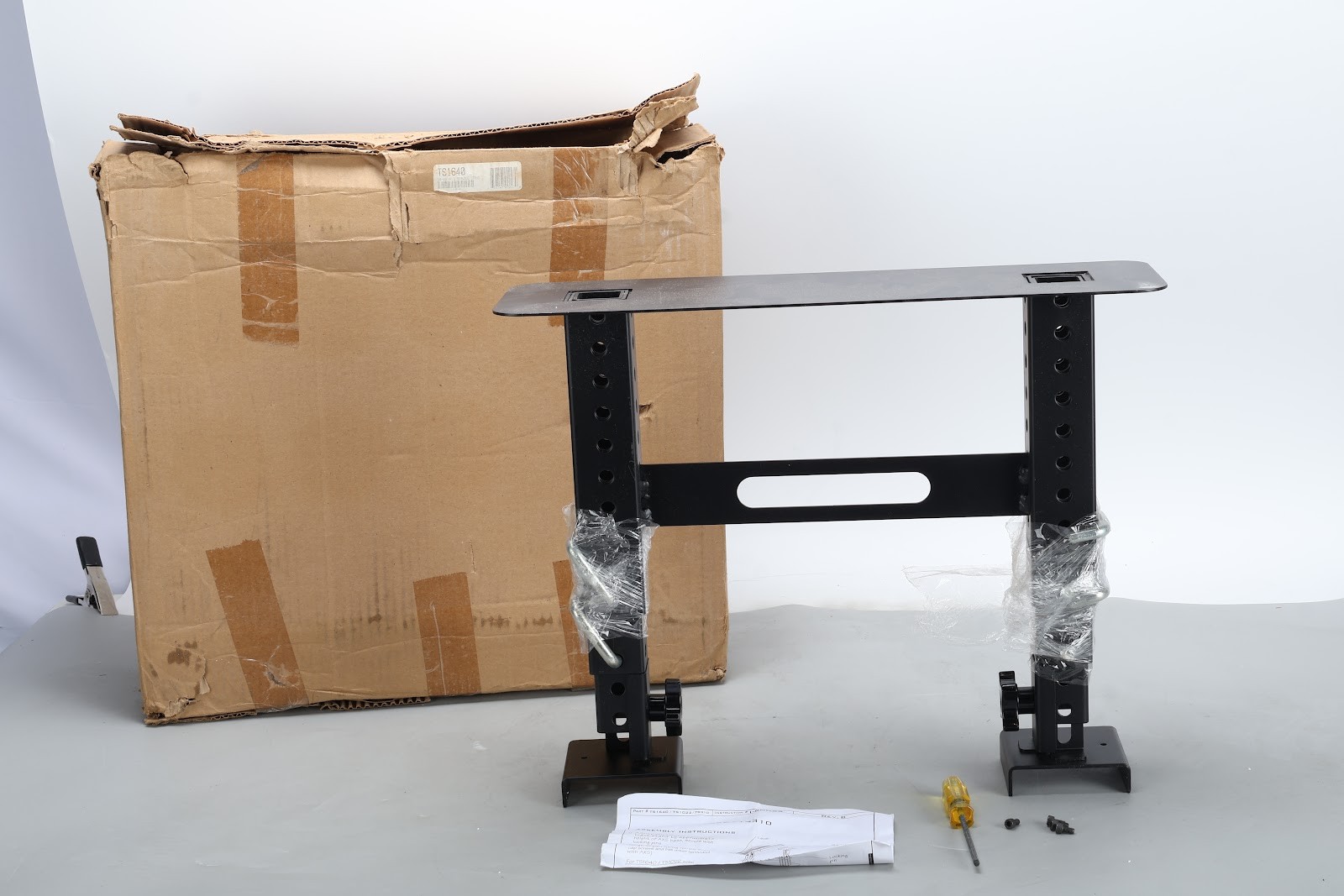 Middle Atlantic TS1640 16-40 AX-S Service Stand