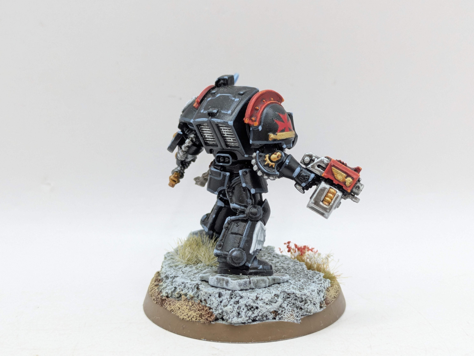 Warhammer 40k: Space Marines Black Templars Terminator Captain - Well Painted (A