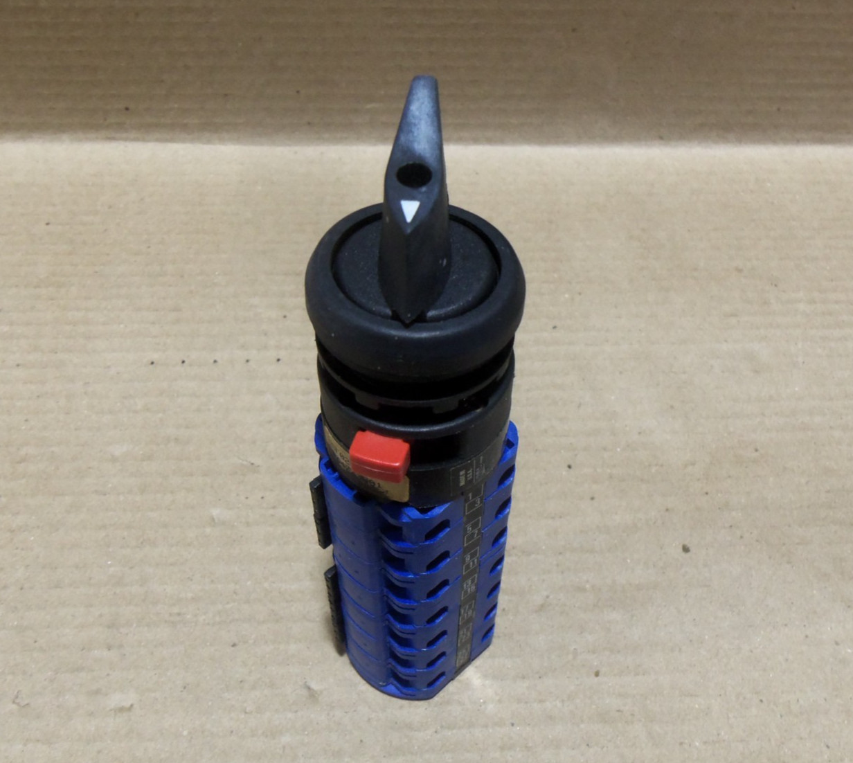 KRAUS & NAIMER CA11 BLACK ROTARY SELECTOR SWITCH USF020 OPERATOR KNOB CAII FLAW