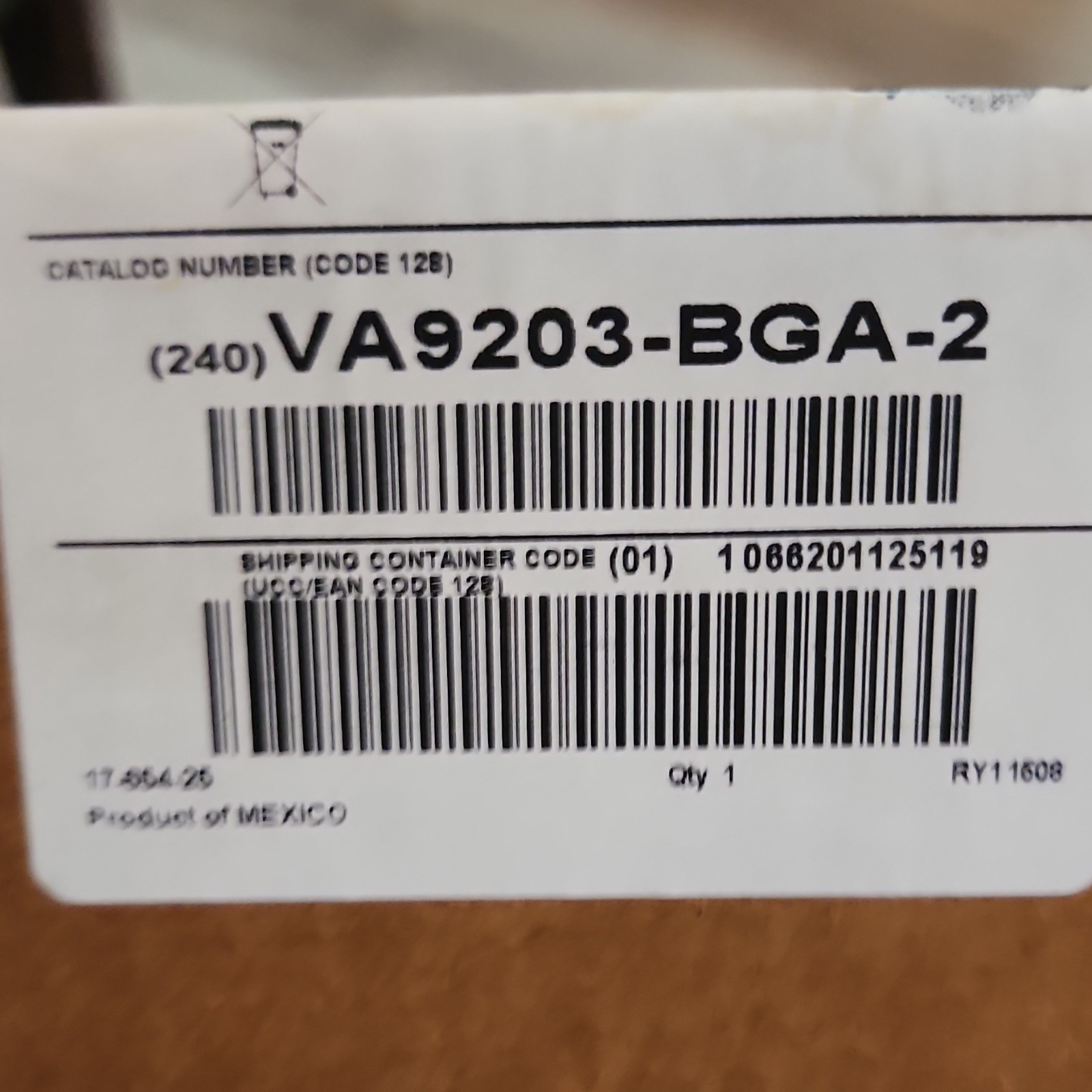 Johnson Controls VA9203-BGA-2 Spring Return Damper Actuator, 24 VAC/VDC