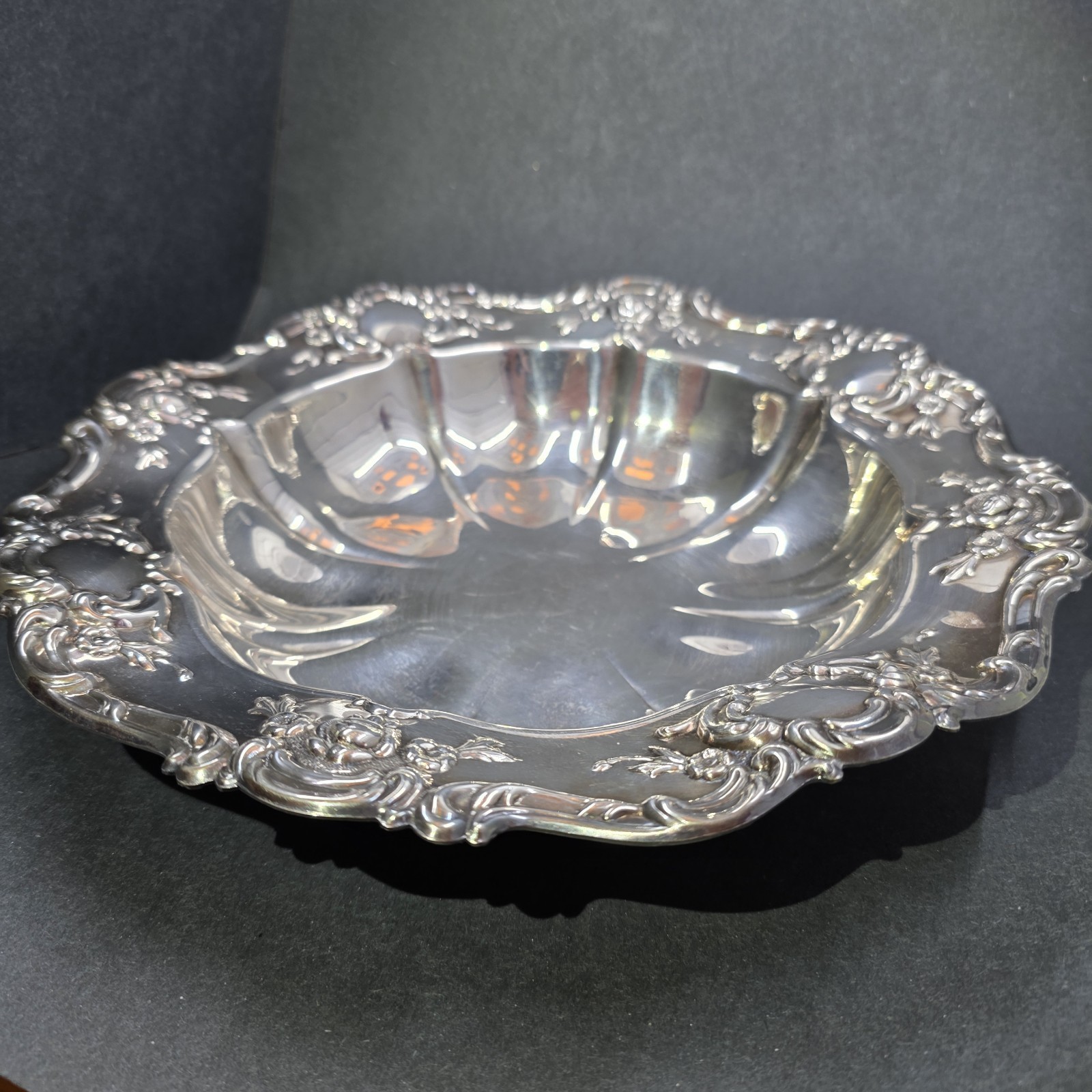 Silverplate 11''D Serving Bowl Ornate Baroque Embossed Floral Fluted Scalloped