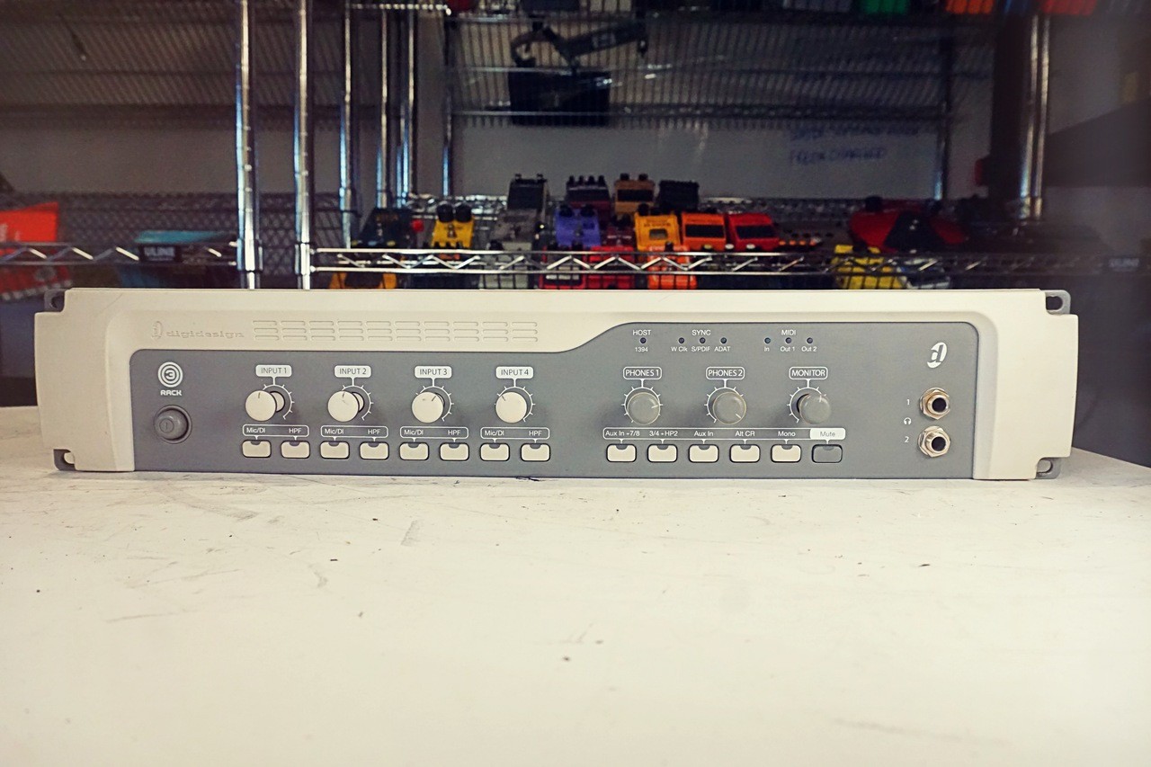 Digidesign Digi 003 3 Rackmount Firewire Interface with 8 Mic Preamp