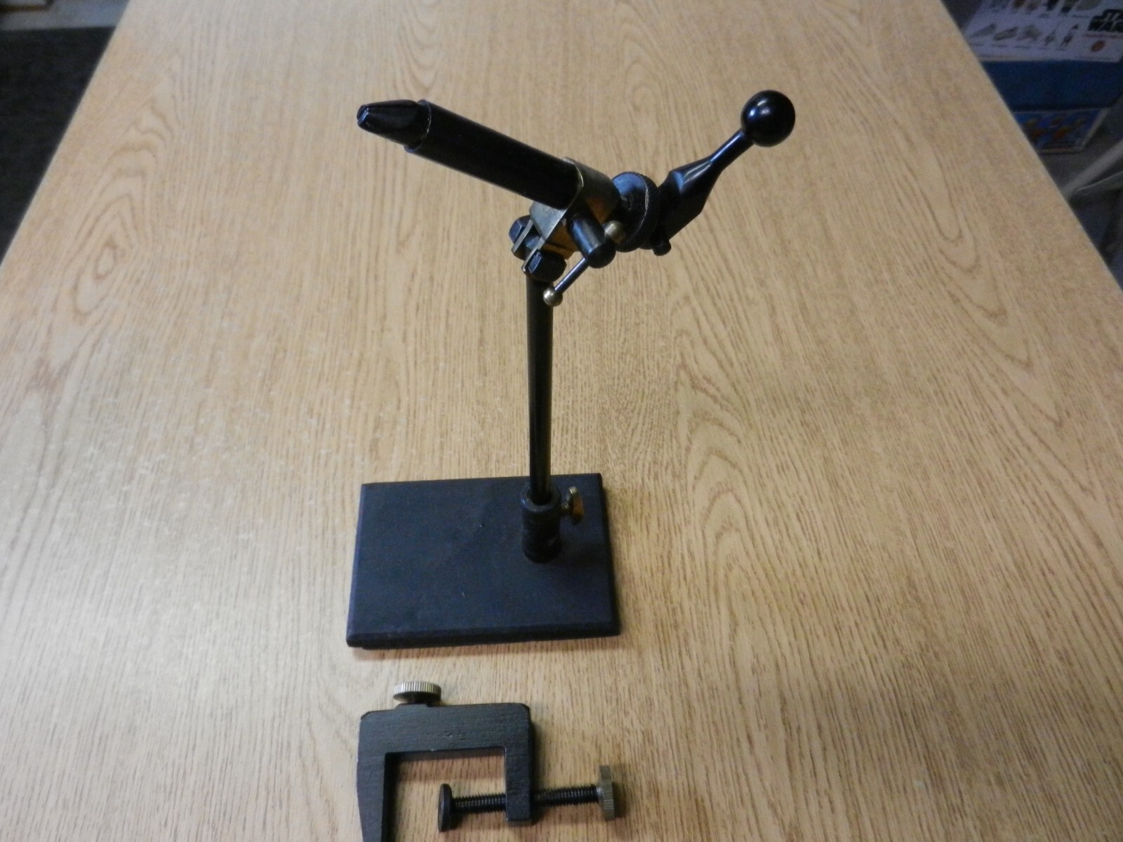 Vintage Fly Tying Vise W/ Table base Approx. 11" Tall Unbranded Used