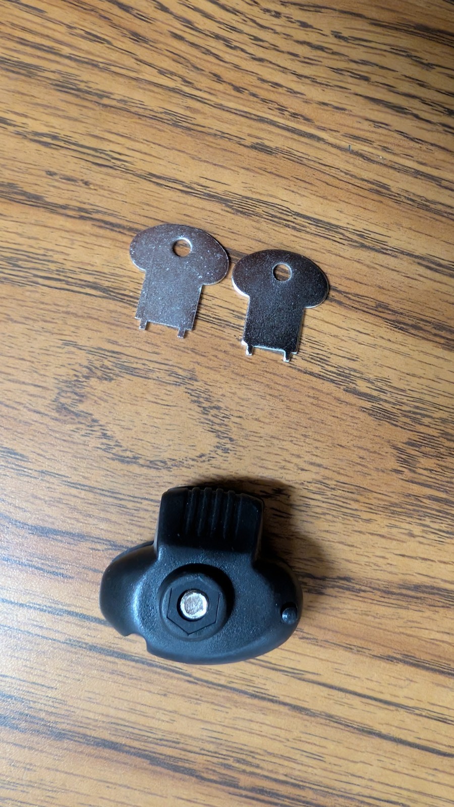 DAC Universal Gun Trigger Lock w/ 2 Keys Firearm Safety Lock Open Box