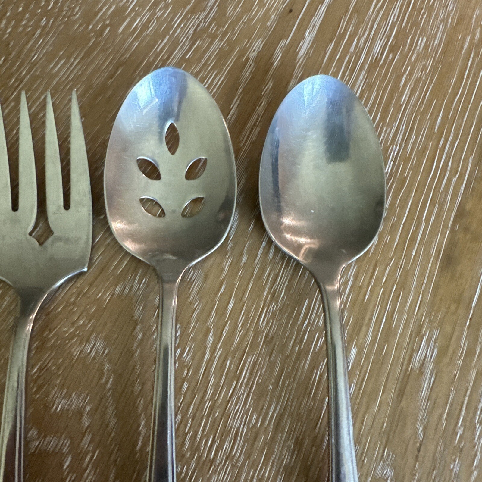 5 PCS. ONEIDA - GOLDEN HENLEY - SERVING UTENSILS