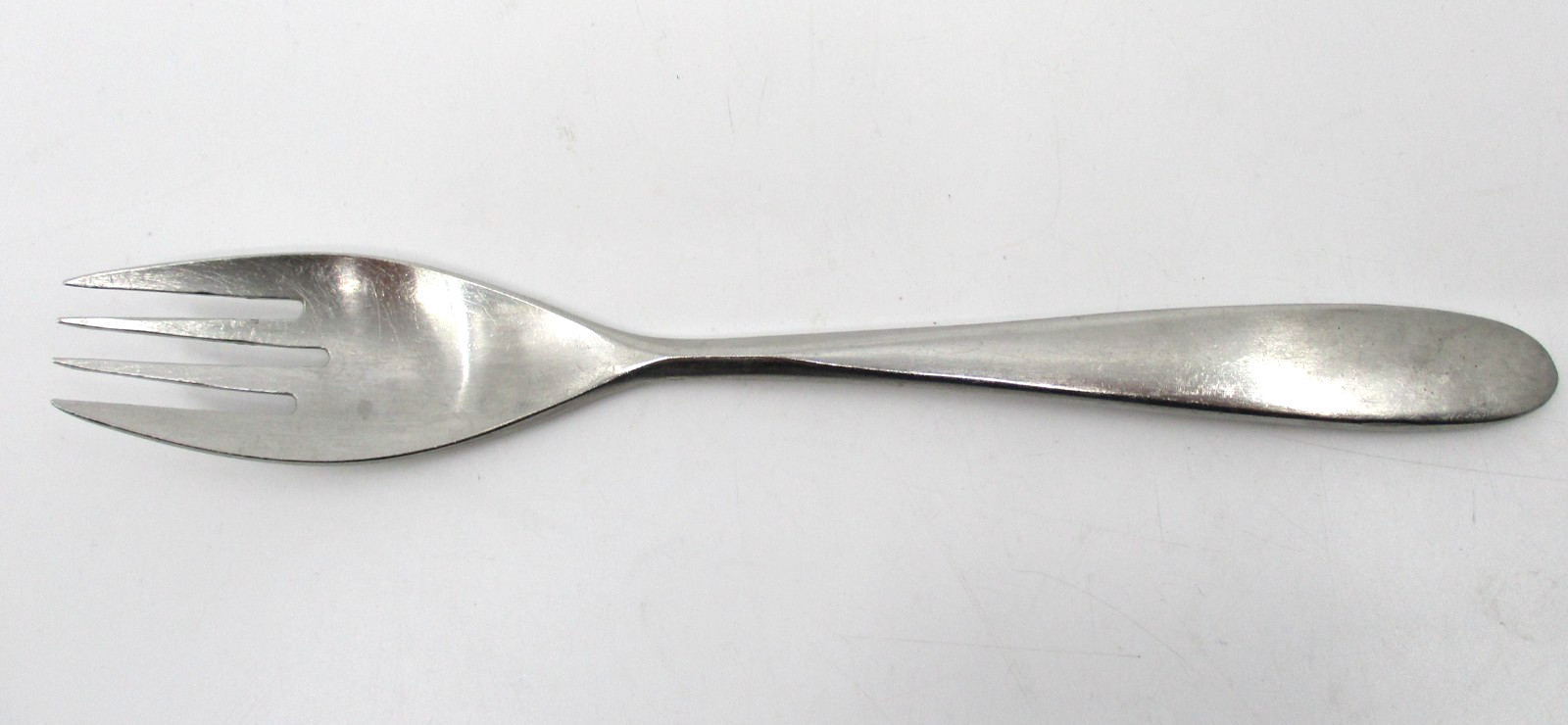 TOWLE  STAINLESS COPEN (Satin)  DINNER FORK - 8" 07J