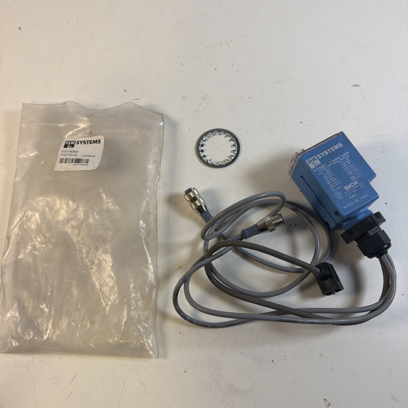 HK SYSTEMS 0314083 SICK WLR2100-M6361S03 AC90 240V NEW NOS