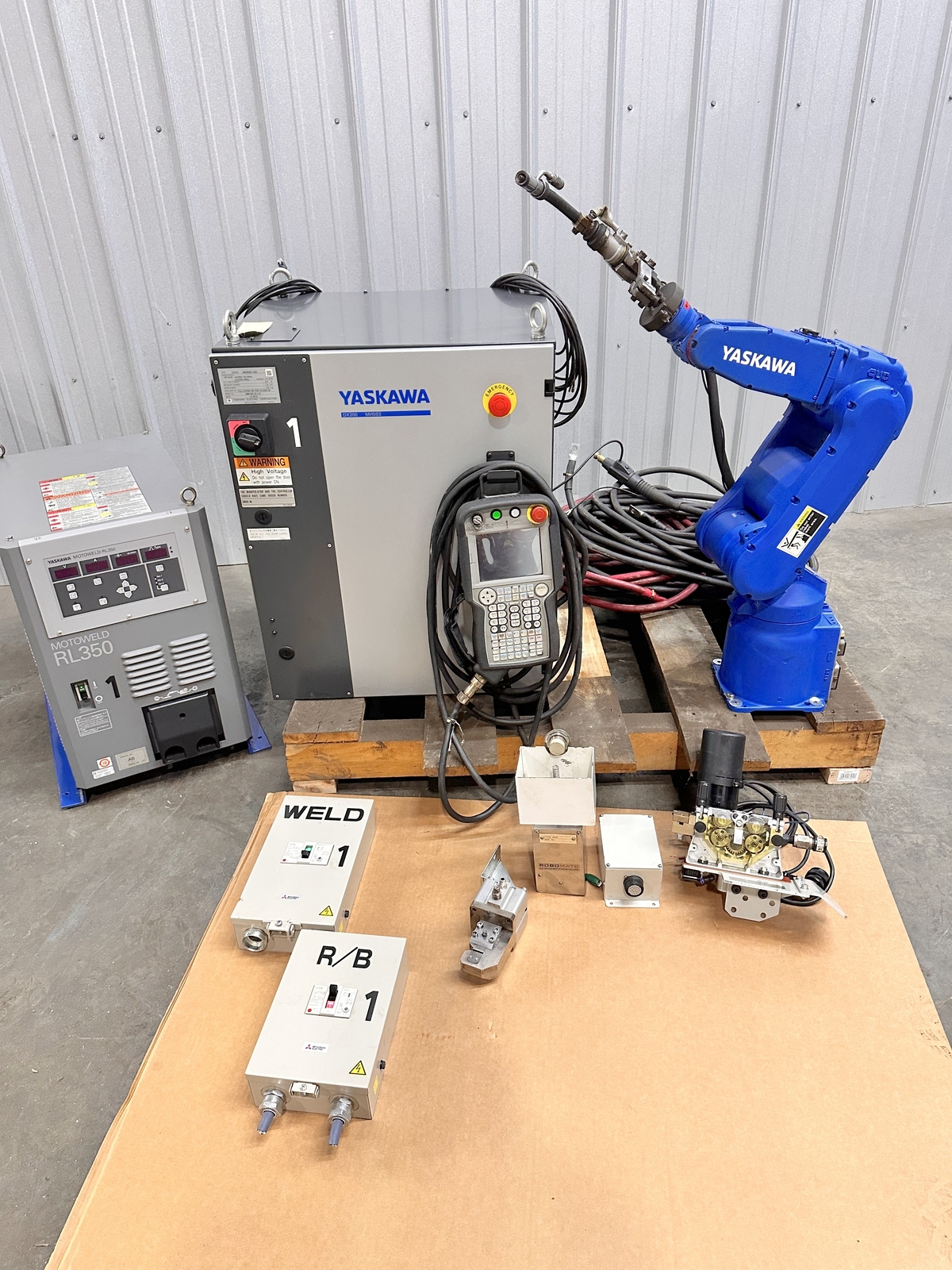 Motoman MH5SII Welding Robot 5Kg w/ DX200 Control Motoweld RL350 Power Supply