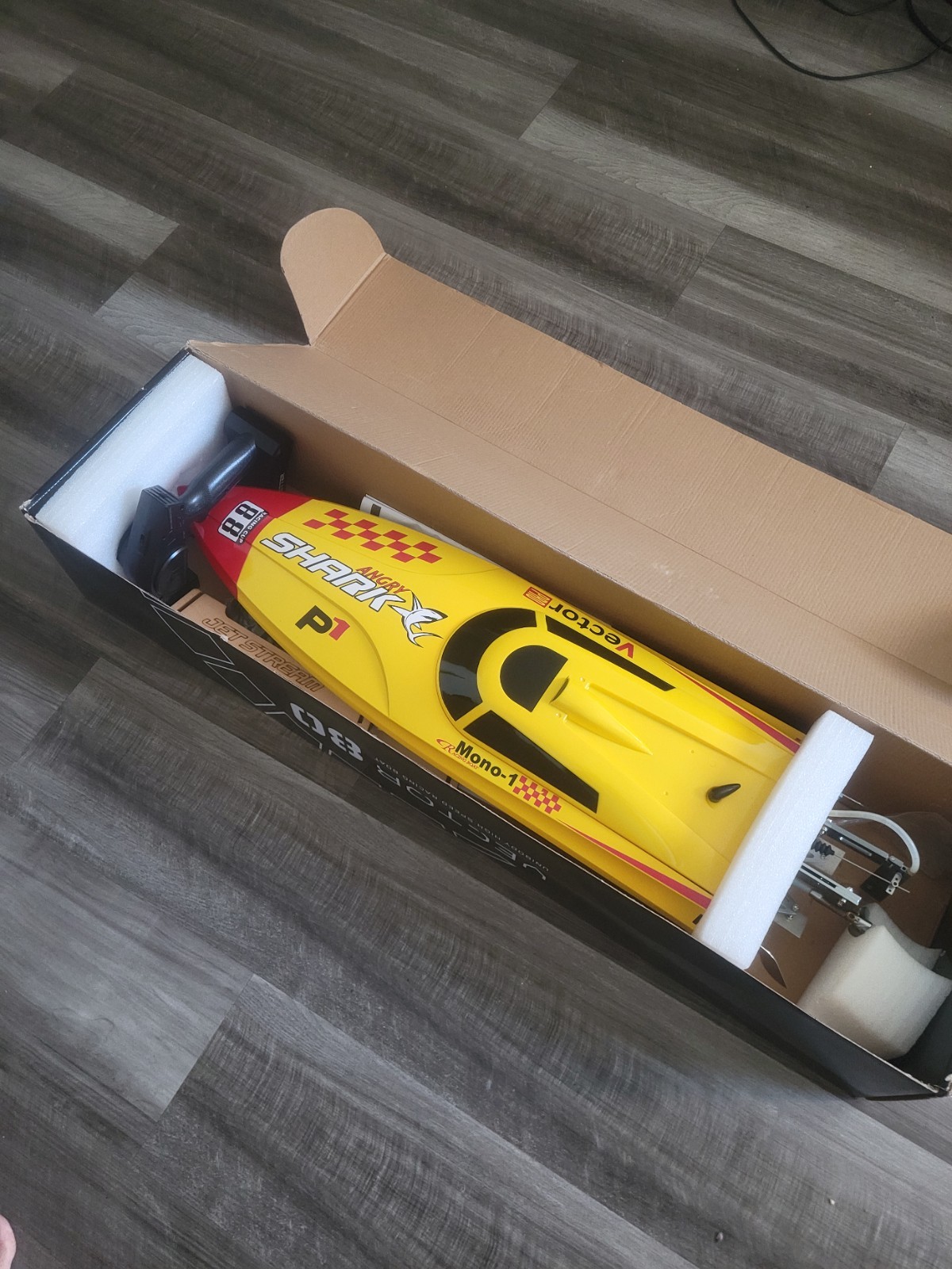 RC Boat - Volantexrc Vector PRO Angry Shark 798-2 800mm 2.4G 2CH Brushless