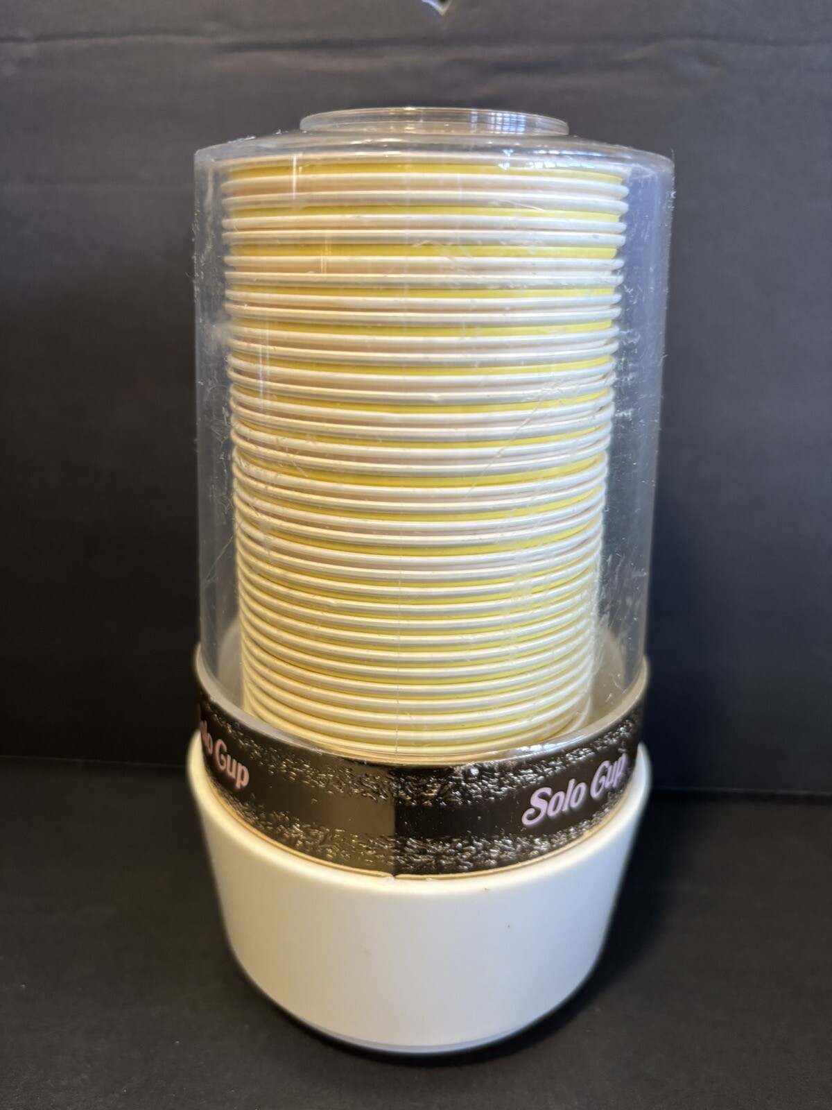 Vintage Solo Cup Bathroom Dispenser Holder Yellow Wall Mount With Cups 3.5 oz