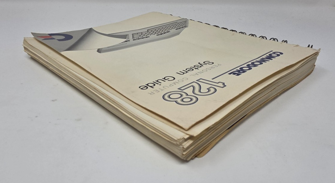 Commodore 128 Personal Computer System Guide 1985 Manual CBM Good Condition