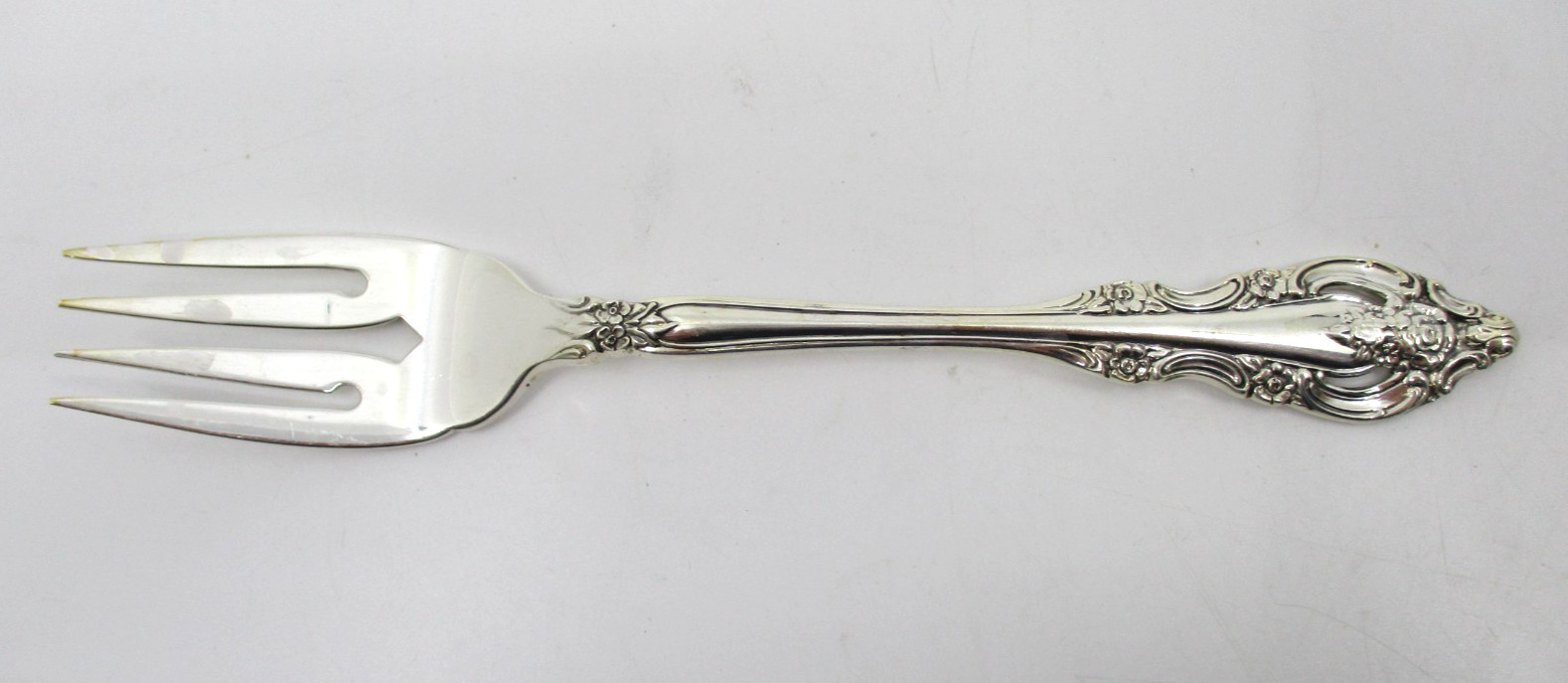 ONEIDA SILVERPLATE SILVER ARTISTRY SALAD FORK  - 6 7/8"  03R