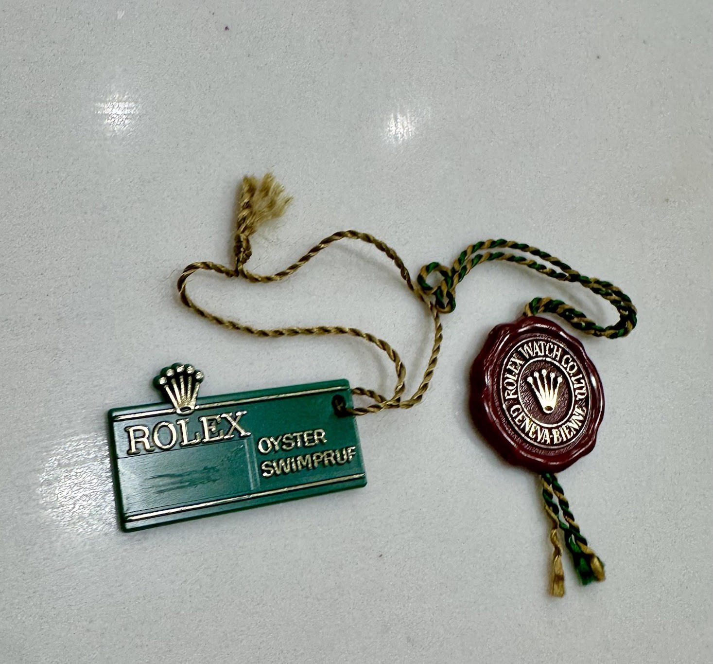 OEM Rolex Submariner Sea dweller 70s Frog Foot Red Hang Tag + Oyster Swimpruf