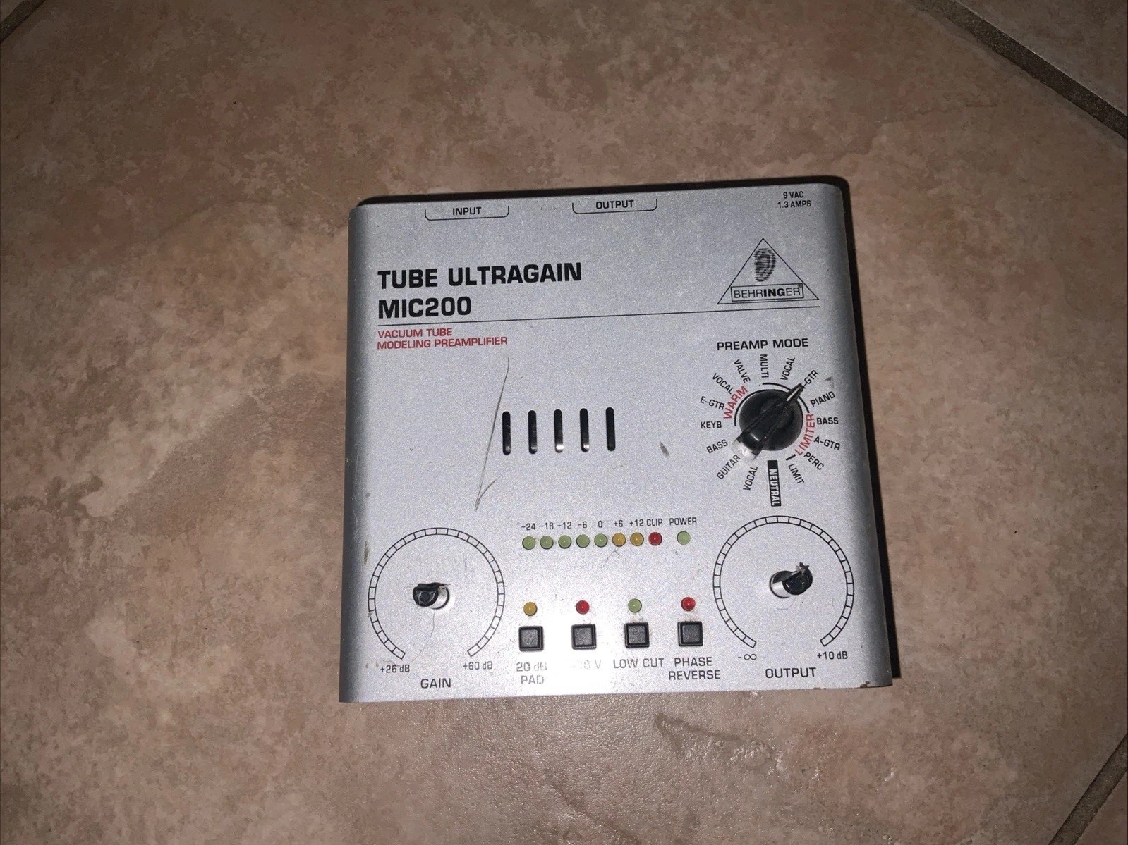 Behringer Tube Ultragain MIC200 Audiophile Vacuum Tube Preamplifier Modeler