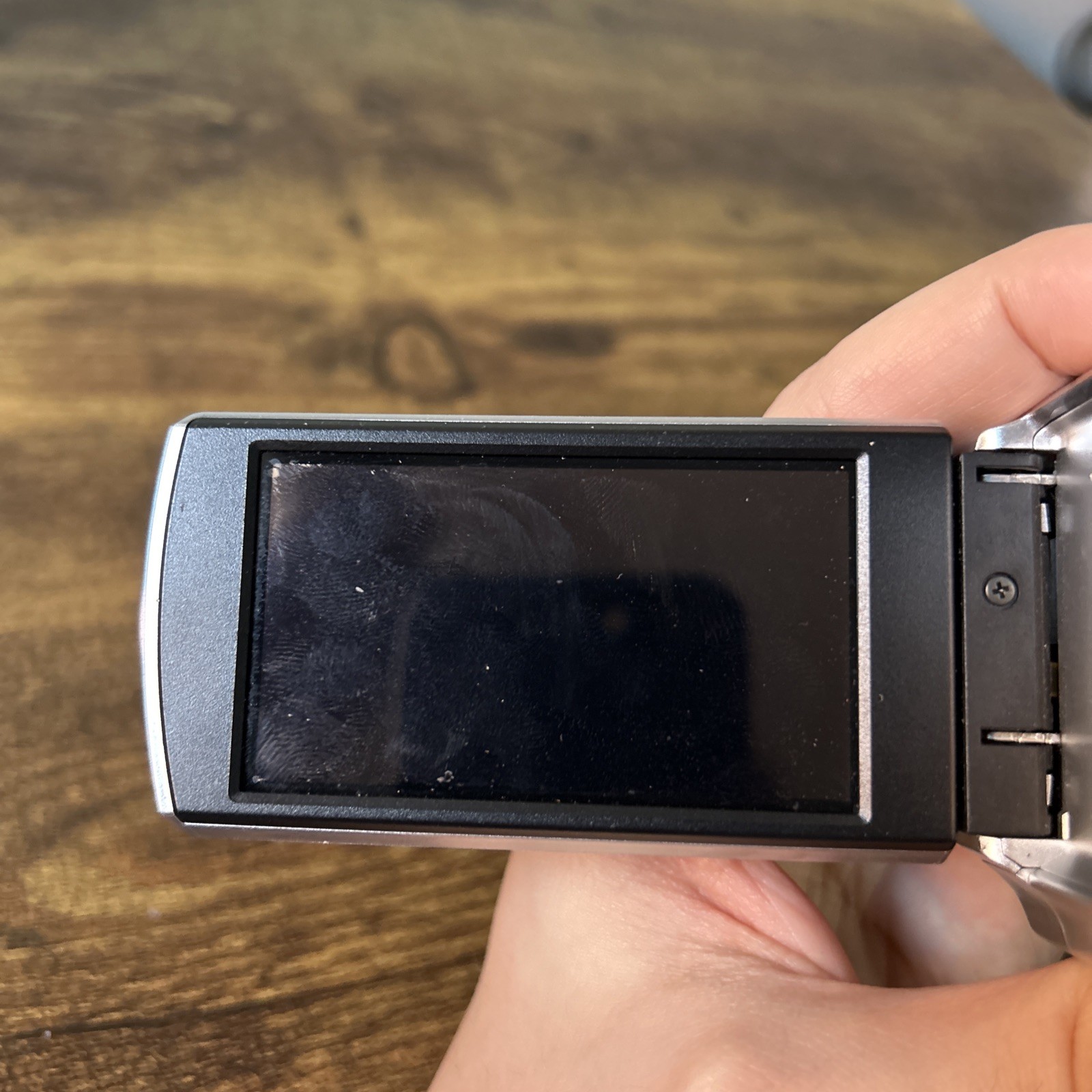 Sony Handycam DCR-SR68 Standard Definition Camcorder (Silver) 80GB HDD