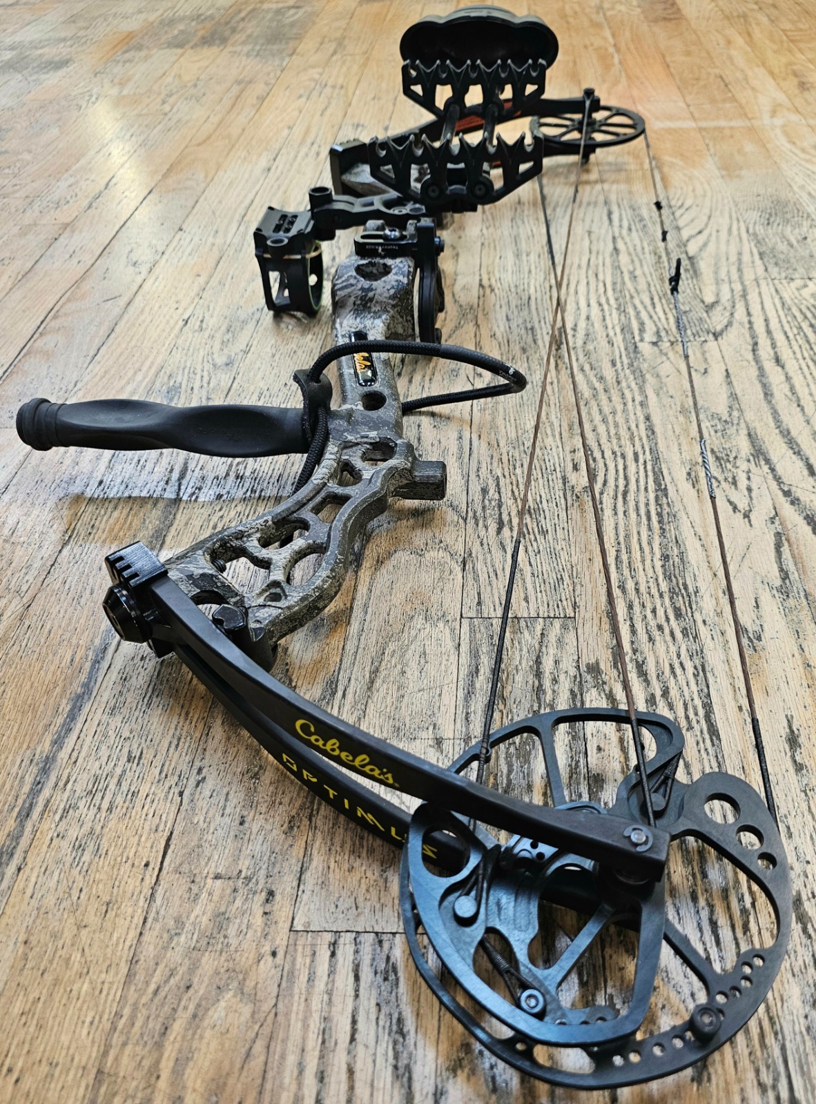 CABELA'S OPTIMUS ARCHERY COMPOUND BOW