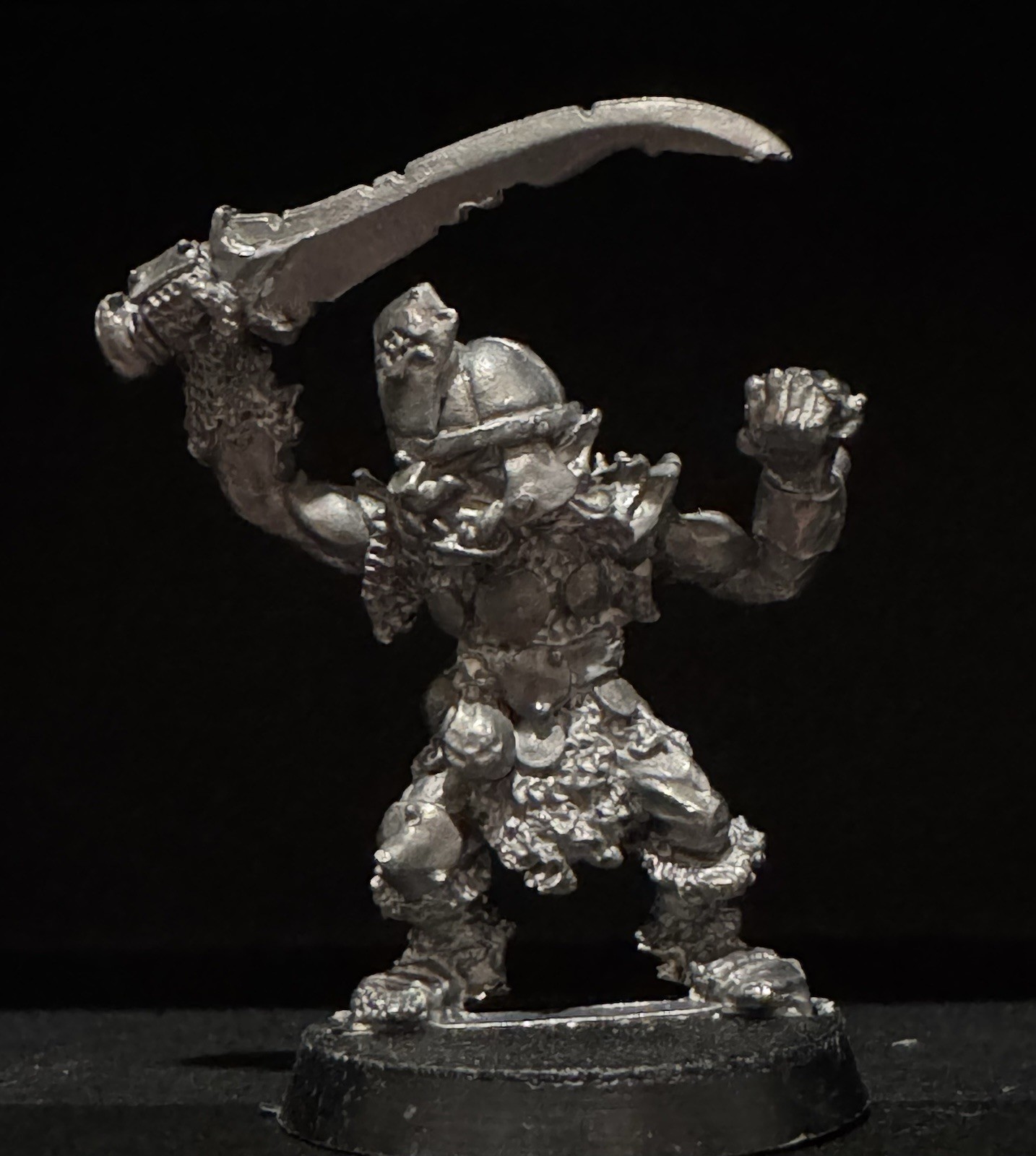 Citadel ME-44 (v2) (09) Uruk-Hai LoTR Vintage Fantasy Metal