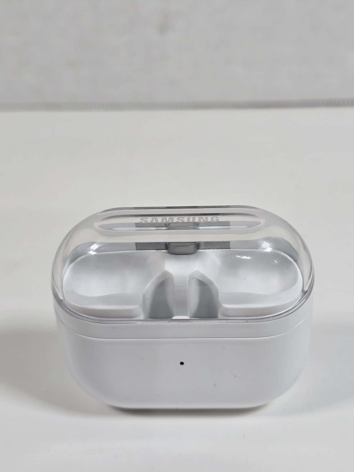 Samsung Galaxy Buds3 Pro SM-R630 OEM Replacement Charging Case White