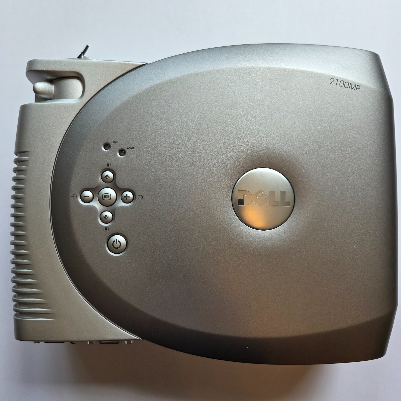 Dell 2100MP DLP Front Projector with Case Remote Cables