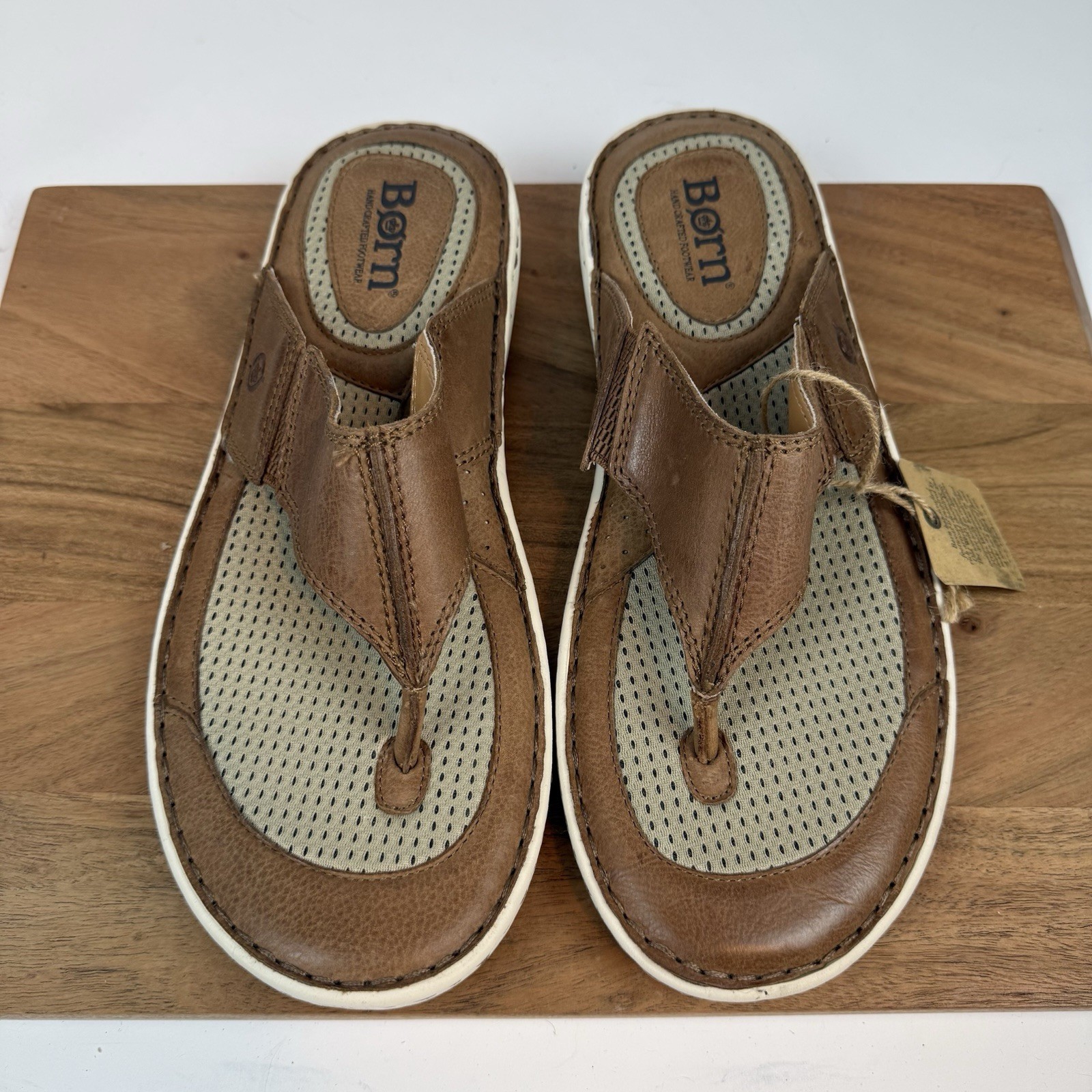 New NWOB Mens Born Corvo Brown Leather Comfort Flip Flops Thong Sandals Sz 14 M