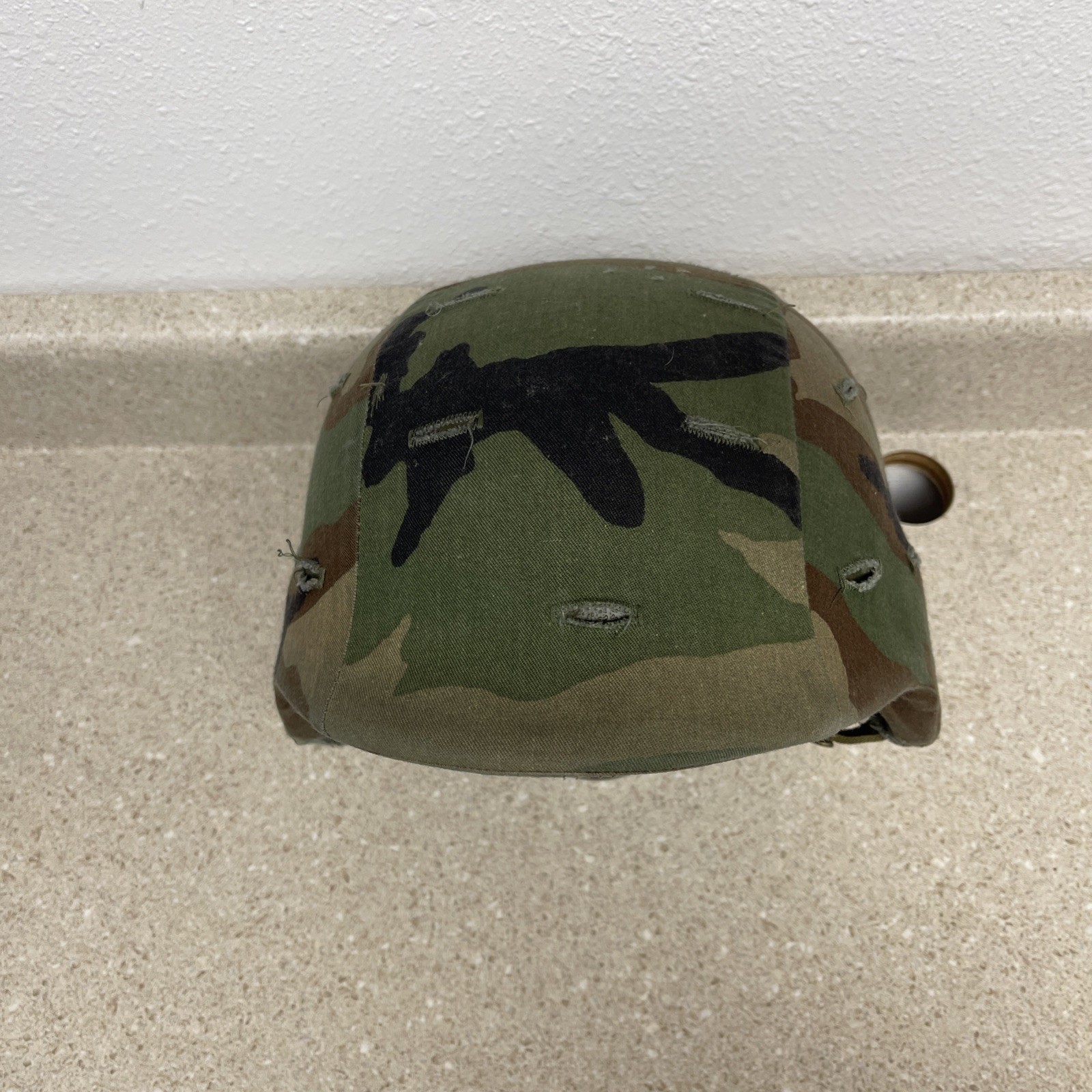 US Army M1 Helmet . 8470-00-153-6671 Size L w/ Cover, Liner & Chin
