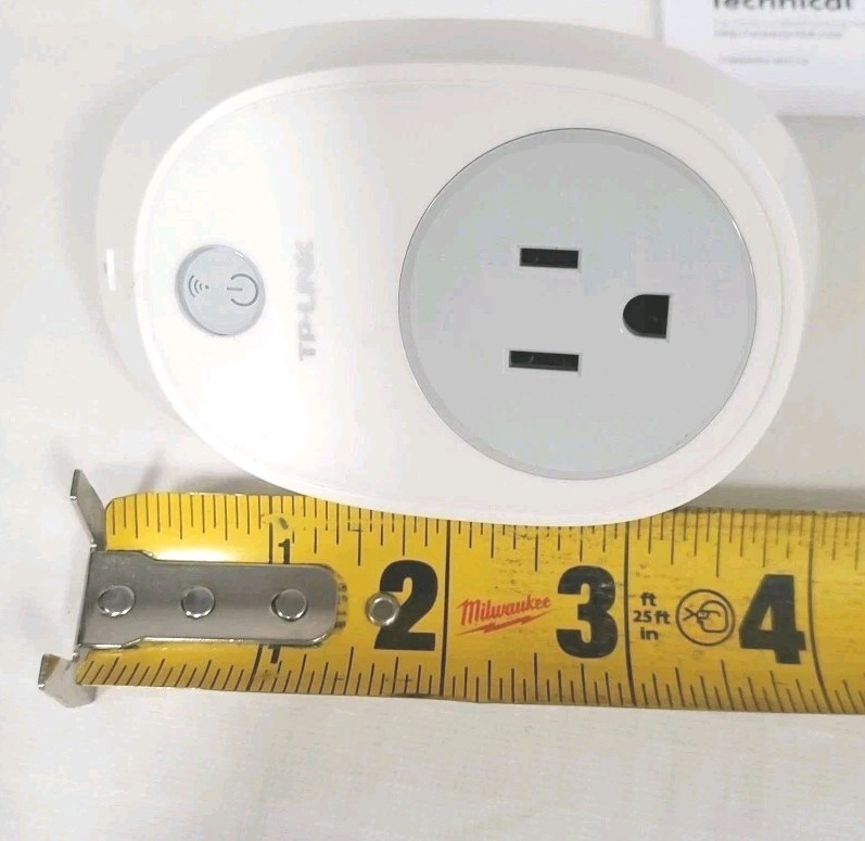 TP-Link Smart Wi-Fi Plug Model HS100 Control From Anywhere NEW Open Box