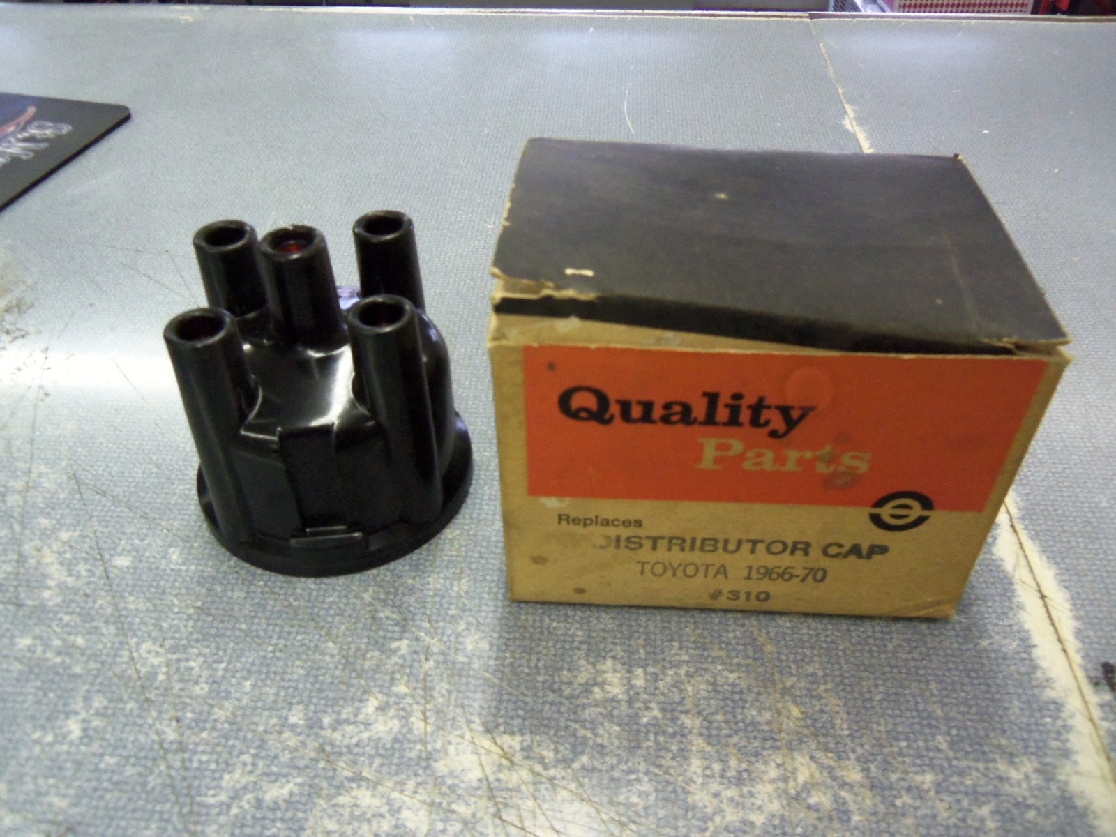Toyota Quality Parts 310 Distributor Cap 1966-70 NOS FREE Shipping