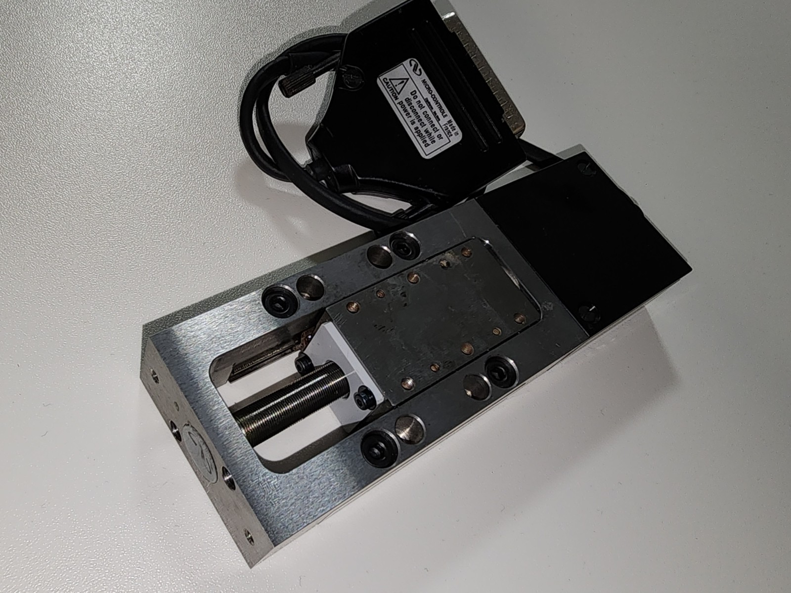 Lightly Used Fully Tetsted Newport Motorized Linear Stage Encoder MFA-CC Z865