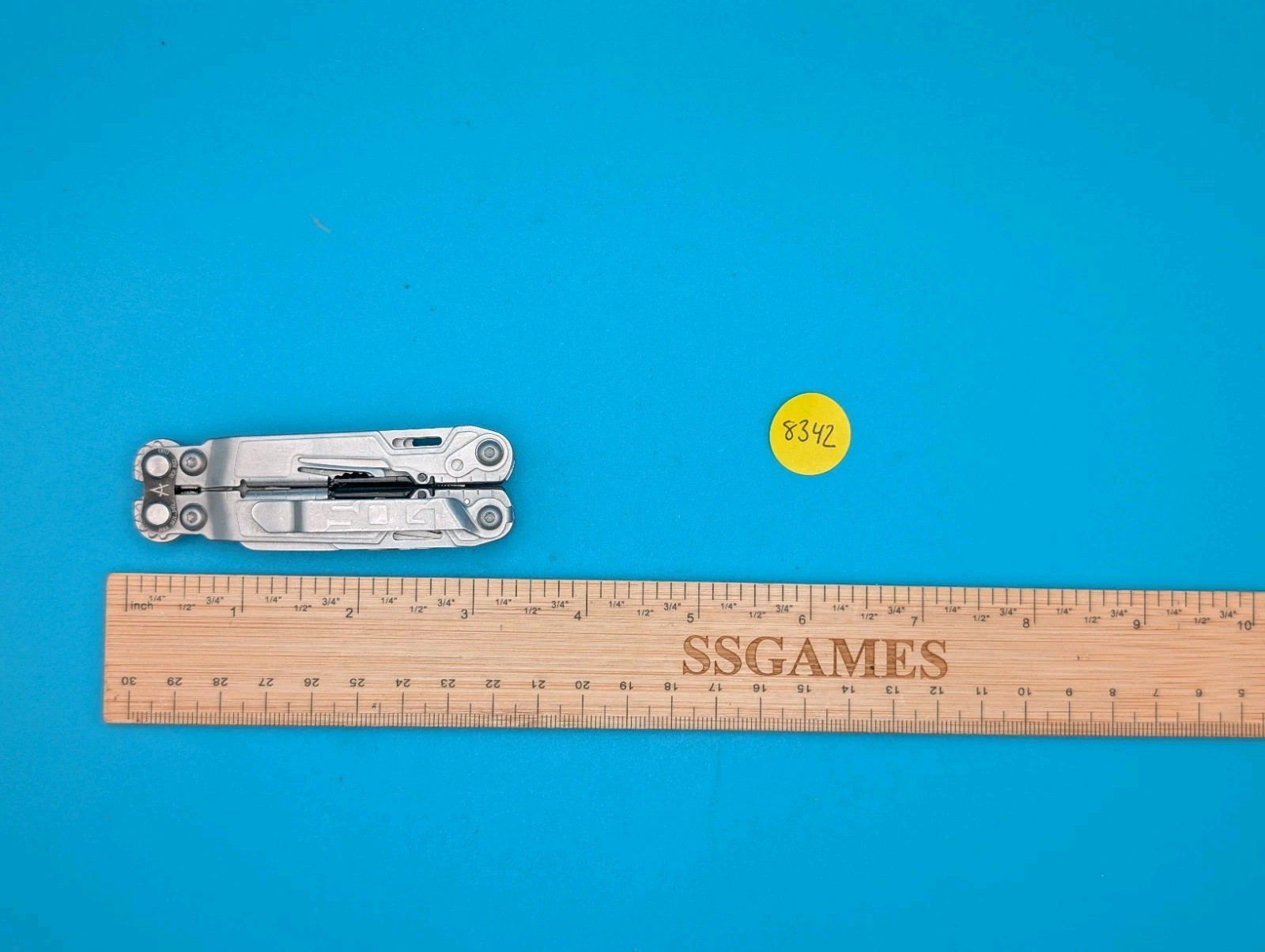 SOG PowerPint Tool Compact Lightweight Silver Multi-Tool!