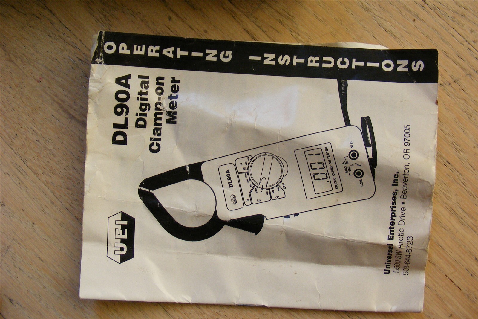 UEI DL 90A Digital Voltage meter Clamp On Tester