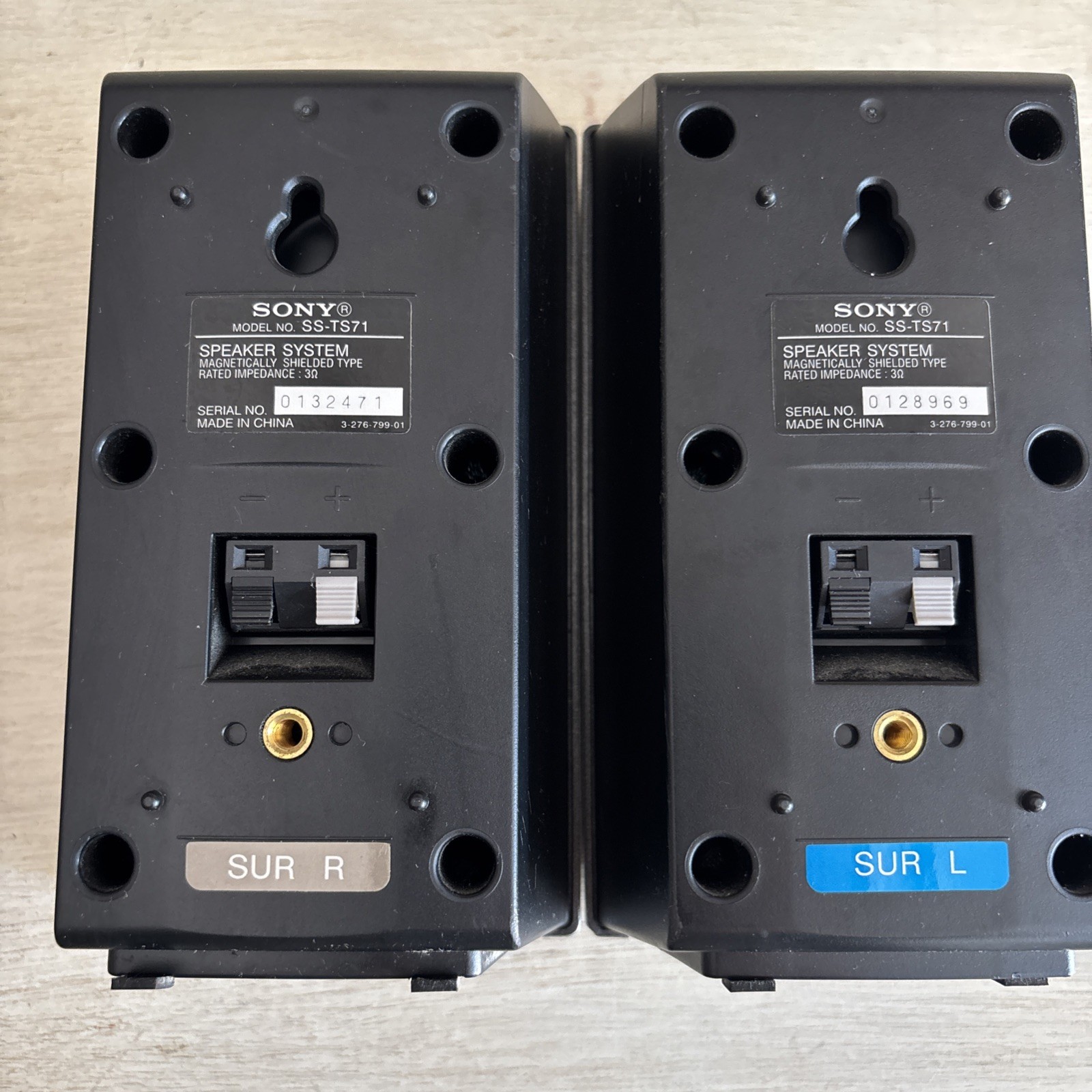Sony SS-TS71 Surround Left and Surround Right